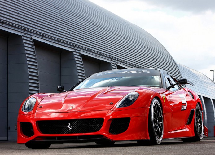 Самый экстремальный суперкар от Ferrari