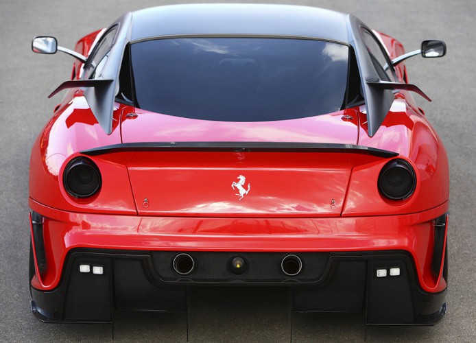 Самый экстремальный суперкар от Ferrari