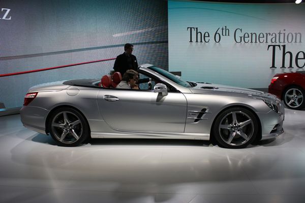Мировая премьера нового Mercedes SL прошла в Детройте