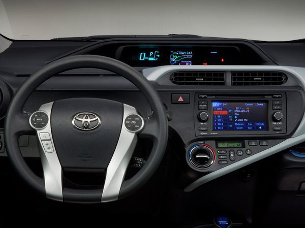 Пятидверный хэтчбек Prius C дебютировал в Детройте