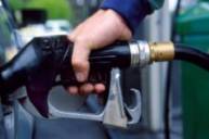 Бензину официально дали подорожать до 10 грн за литр