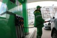 В украине стремительно дорожает бензин