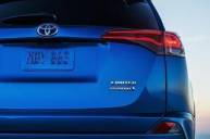 Toyota анонсировала гибридный кроссовер rav 4