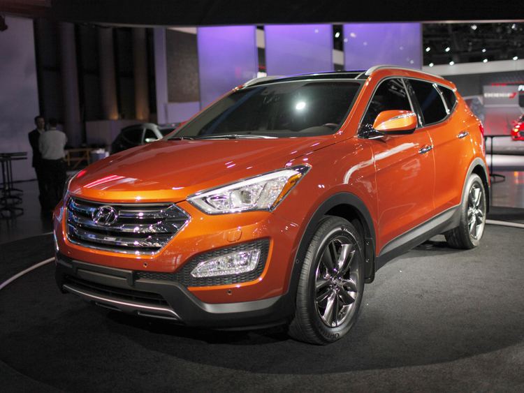 Hyundai показал новый Santa Fe и его удлиненную версию