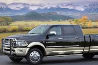 Chrysler представил пикап длиной 7,3 метра