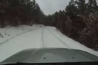 Дрифт по снежной дороге