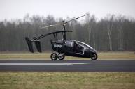 В голландии начались продажи летающего автомобиля
