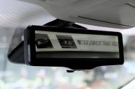 Nissan скрестил зеркало заднего вида с монитором