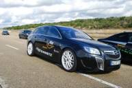 Opel insignia sports tourer opc установил мировой рекорд скорости
