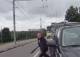 Мотоциклист активисту стопхам: по тротуару можно ездить!